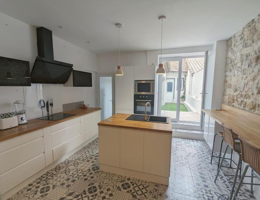 A 5Mn De La Reserve Africaine, Charmante Maison De Village Avec Patio Sigean Extérieur photo